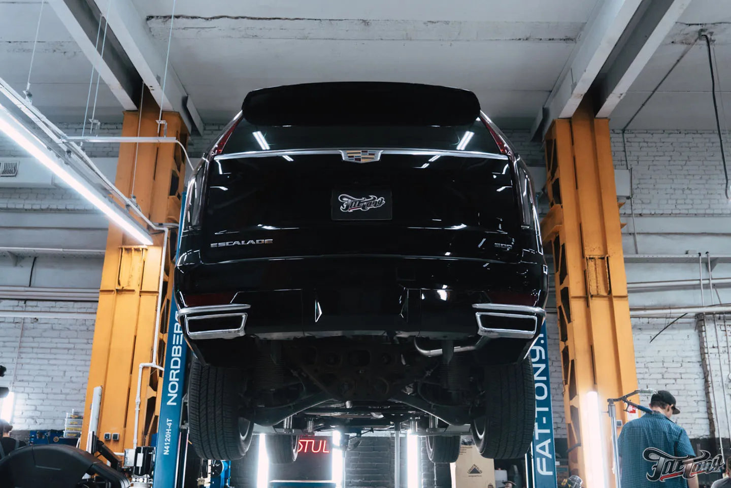 Построили выхлопную систему на Cadillac Escalade нового поколения